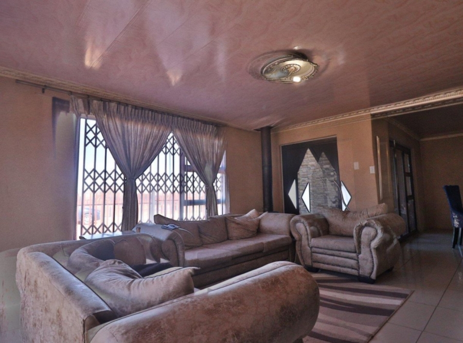 3 Bedroom Property for Sale in Selosesha Free State